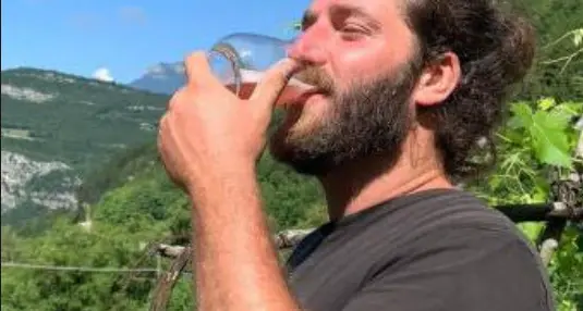 La Treccani inserisce \"pommelier\", il sommelier del vino (il primo in Italia è un roveretano)