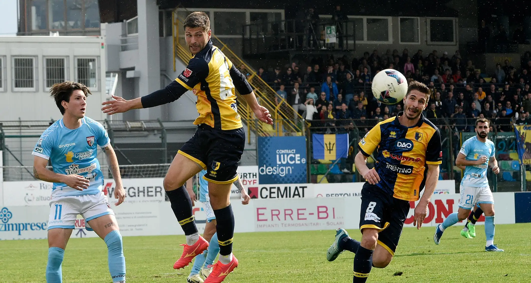 Calcio Trento, buon pareggio con la capolista Mantova, al Briamasco finisce 1-1