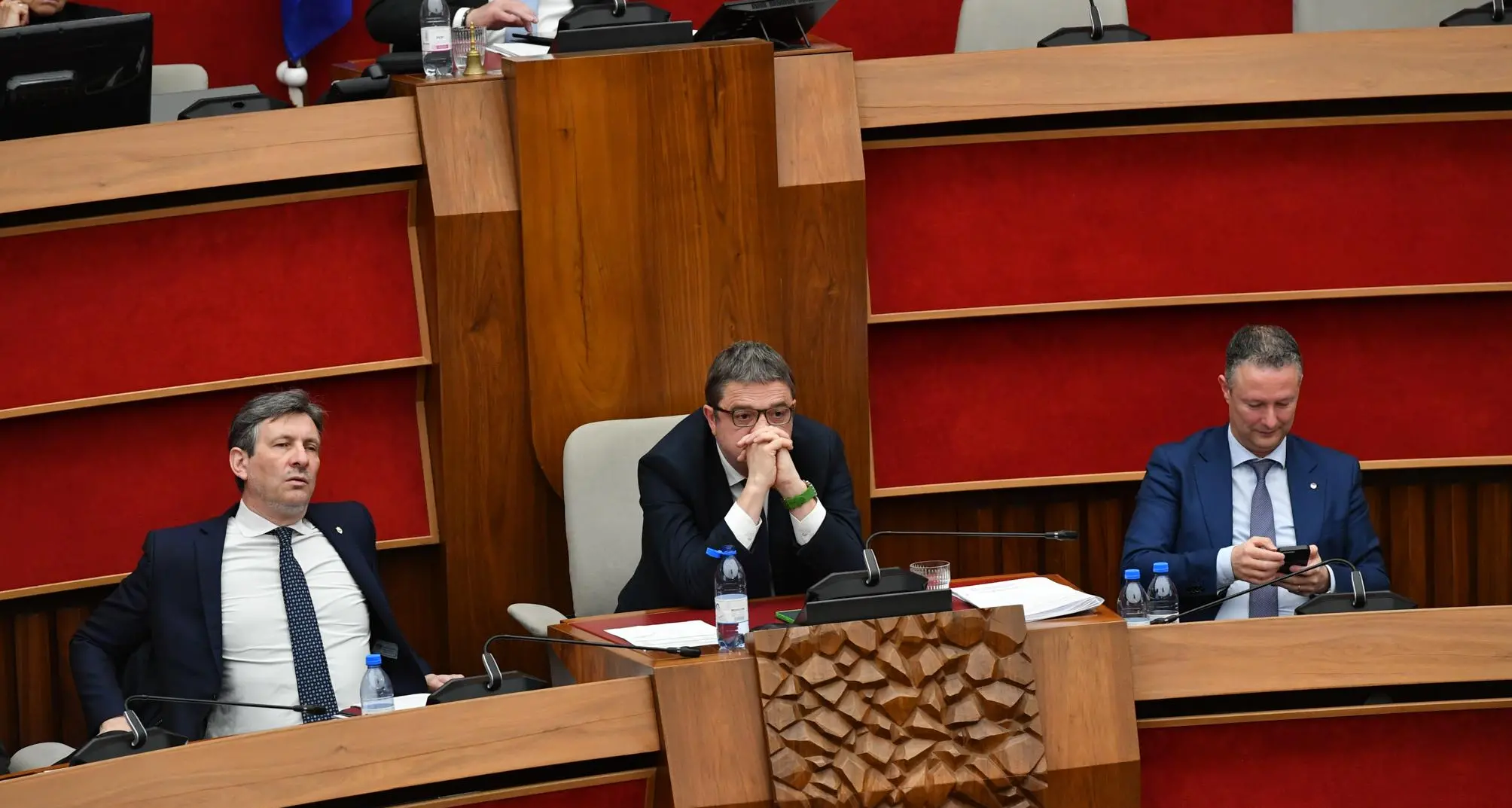 Fugatti rompe il silenzio sul caso Gerosa: «Mozione legittima, ma ero certo che non sarebbe passata. L’astensione? La coalizione ha valori autonomisti»