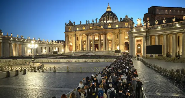 Papa: duomo gremito a Pordenone per messa di suffragio