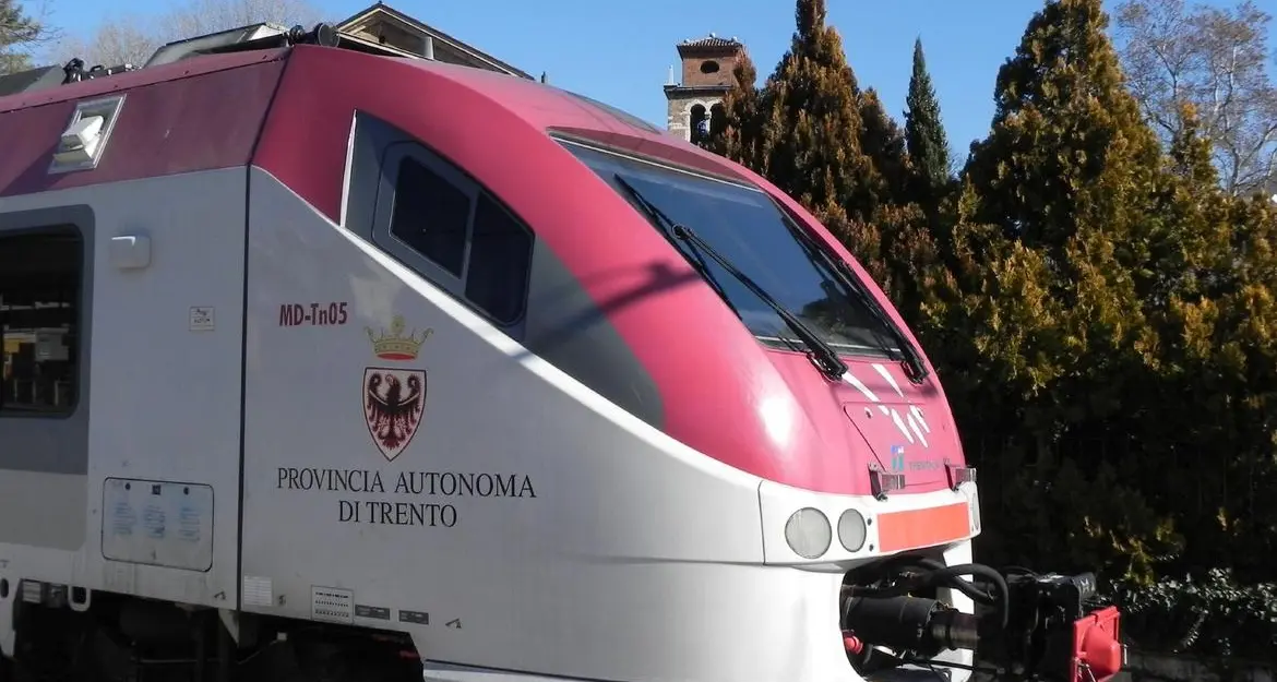 Valsugana, via i passaggi a livello della linea ferroviaria