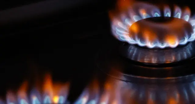 Bollette: nel dl azzerati gli oneri sul gas, tornano sulla luce