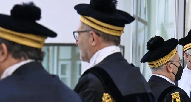 Ostia: chiesti 14 anni carcere per ex capo commissariato ps