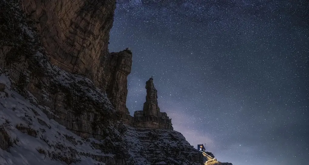 Lo scatto perfetto: il sentiero in Vigolana e la magia realizzata da un grande fotografo (ecco come)