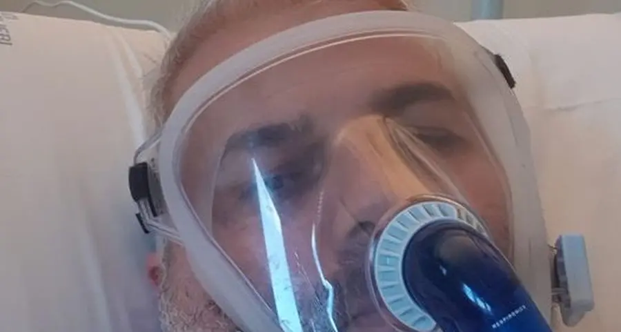 La lotta di Mauro Ottobre intubato in ospedale: «Se non si prova, non si capisce che brutta bestia è il Covid»