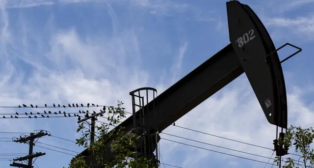 Opec: via libera a mini-aumento produzione da giugno