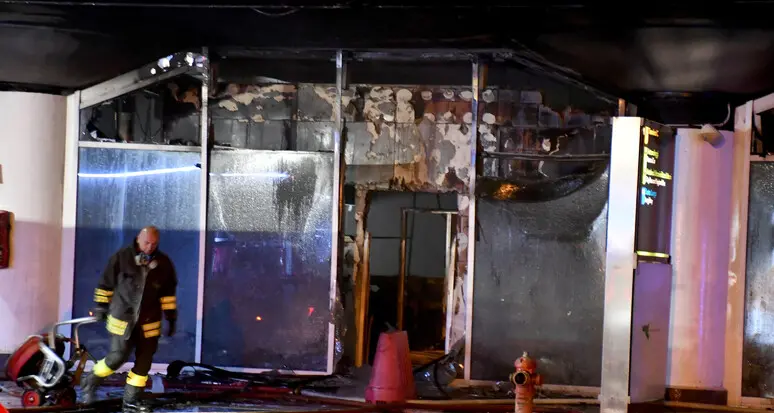 Incendio nell'aeroporto di Catania, fiamme spente dai vigili del fuoco