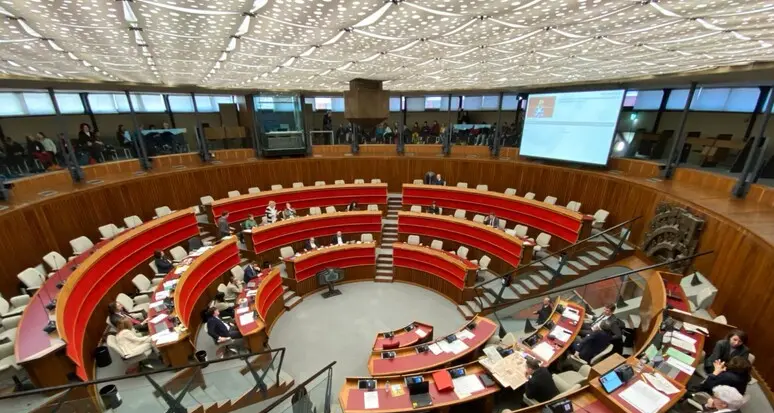 Valdastico, muro contro muro in consiglio provinciale. L’iniziativa dei sindaci contrari: «No all’A31»