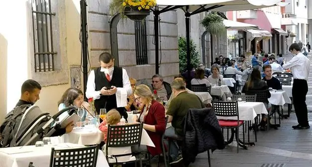Pubblici esercizi, ricavi in aumento: tutti i numeri della stagione estiva in Trentino
