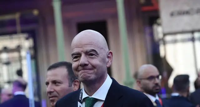 Fifa: la Figc ritira il sostegno a Infantino