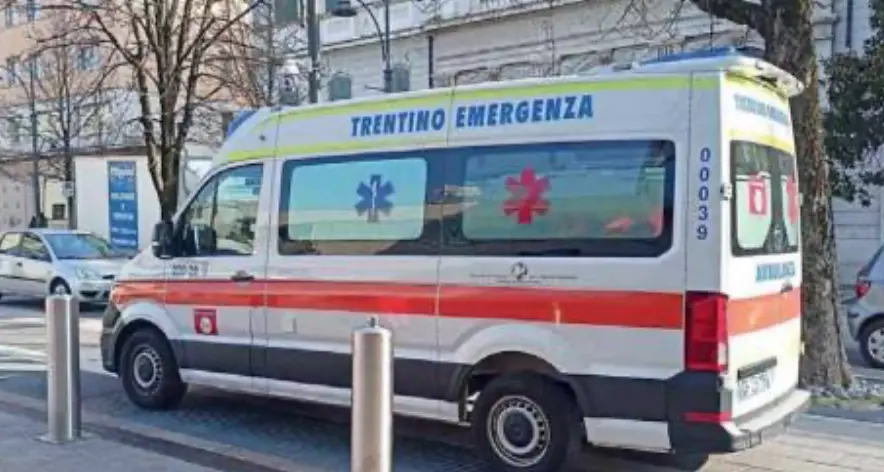 Voleva bruciare i rami di olivo, grave una donna di 78 anni ustionata dall'alcol