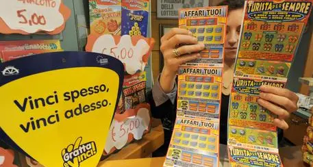 Gratta e vinci, come fare per riscuotere i premi e cosa succede in caso di furto
