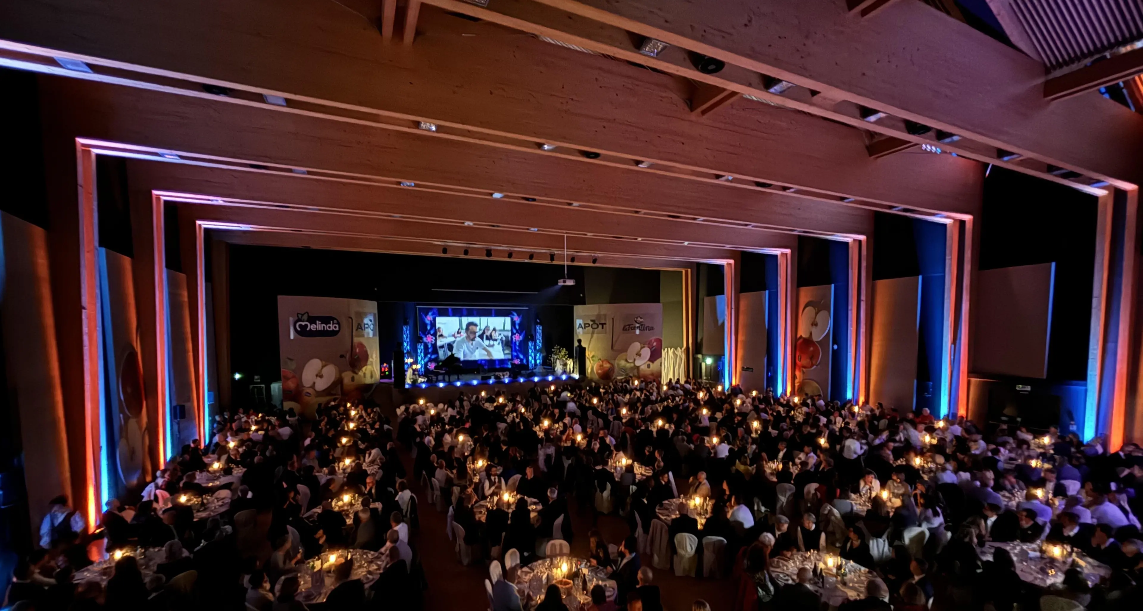 Autismo, la solidarietà di Taio è un cuore che riscalda: oltre 730 persone alla cena di gala della Fondazione