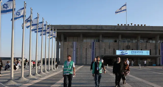 Israele, risultati definitivi: schieramento Netanyahu in testa ma senza maggioranza