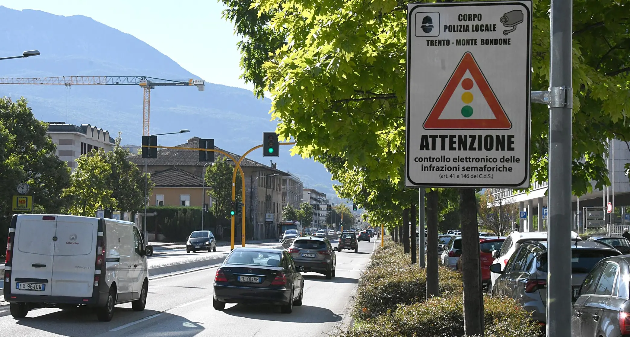 Autovelox e semafori «intelligenti» fra Gardolo e Lavis: 267 multe nella prima giornata, anche un automobilista che sfrecciava ai 108 all’ora
