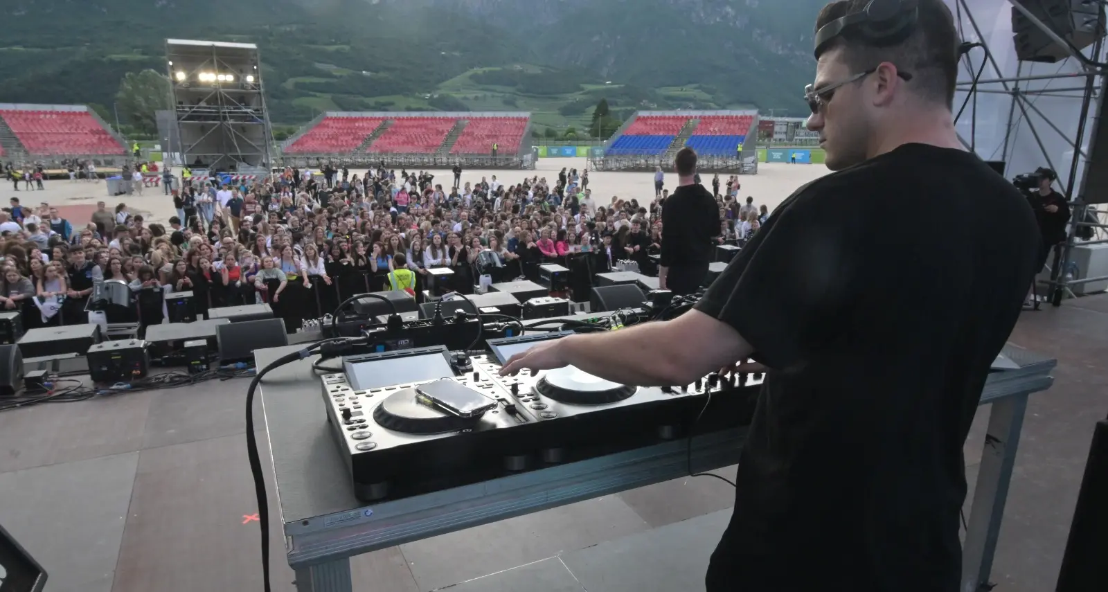 La tre giorni alla Music Arena: tanta pioggia e tanti trapper per la prima tre giorni di spettacoli