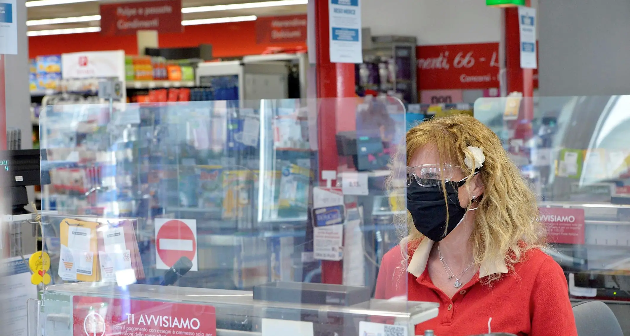 Poli-Orvea, personale in agitazione: l’azienda vuole aprire i supermercati più a lungo, anche il 24 e 31 dicembre