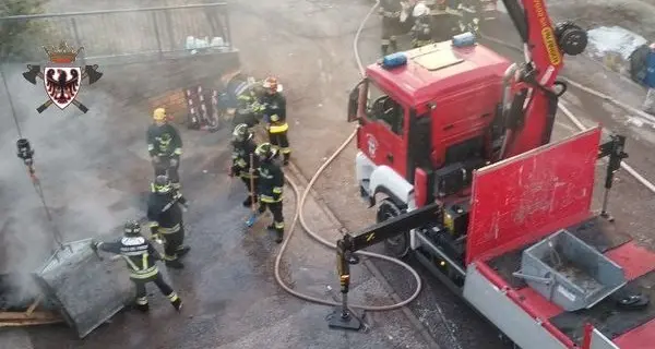 Incendio di una casa a Vergonzo di Comano Terme: una famiglia evacuata