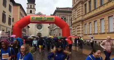 Torna la New Life Run: sabato a Trento 5 o 10 chilometri a passo libero per i Villaggi SOS
