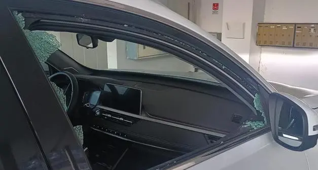 Trento, un altro raid contro le auto: forze dell’ordine al lavoro per risalire agli autori