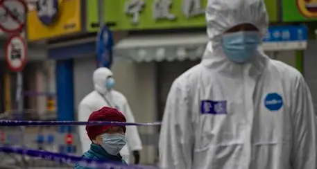 Tre virologi di Wuhan malati gravemente di Covid già a novembre 2019