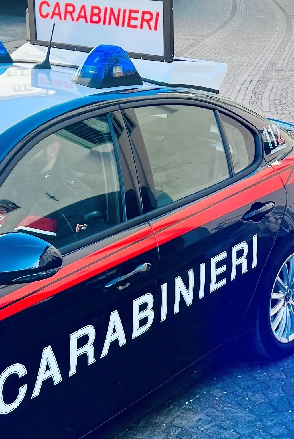 Aggredisce e diffama una sedicenne, ragazza di 14 anni denunciata dai carabinieri