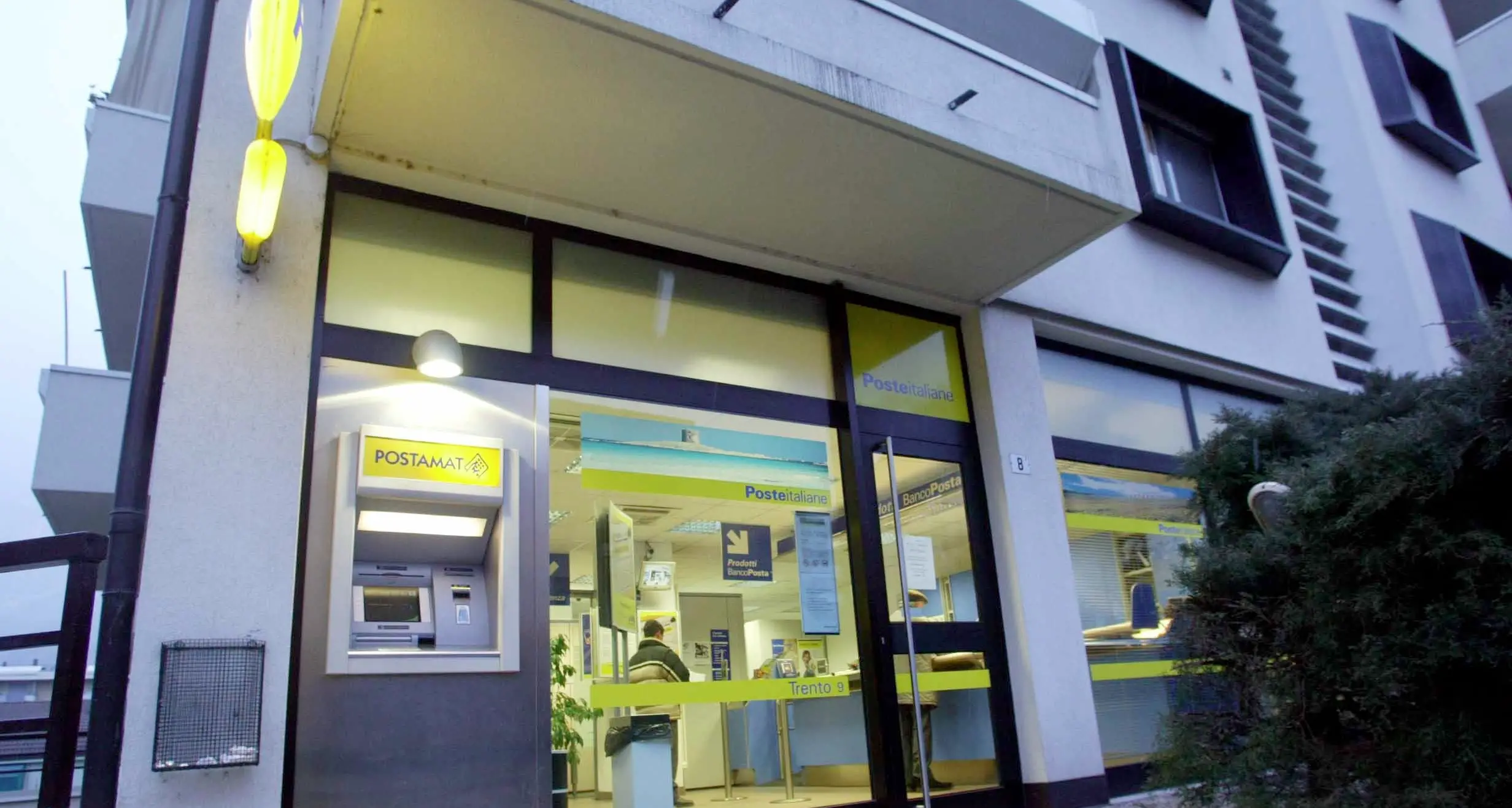 Pensioni di aprile dal 26, ecco i turni per gli uffici postali
