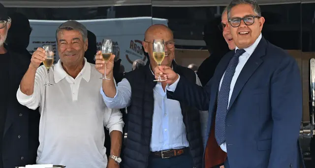 Toti: anche Spinelli valuta l'ipotesi del patteggiamento