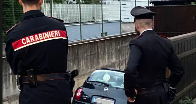 Bambina investita e resa gravemente invalida sulla rampa del garage: la conducente andrà a giudizio