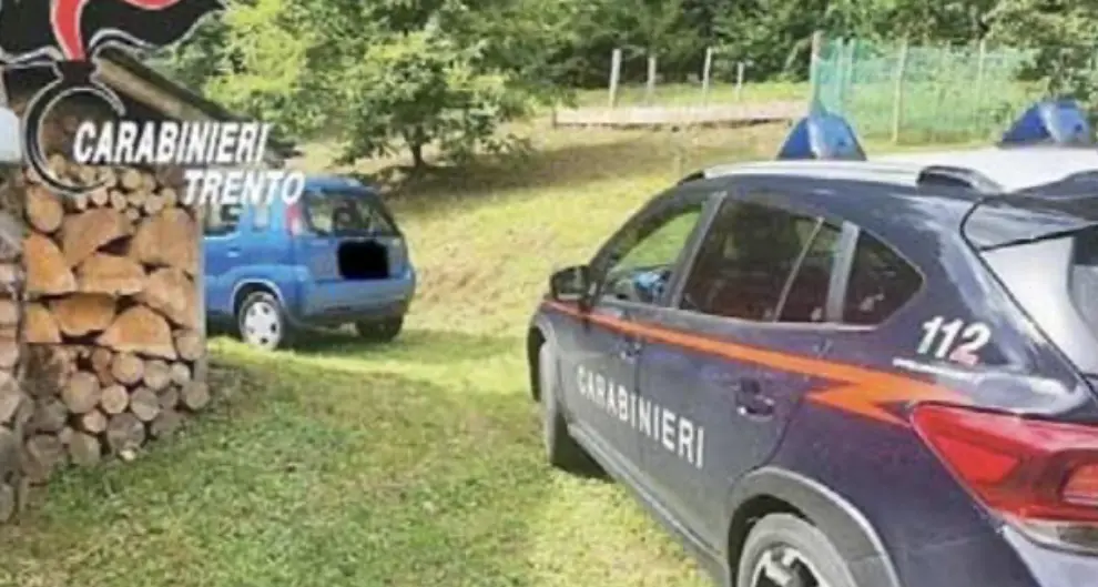 Fermato ubriaco alla guida, ruba un'auto per rincasare