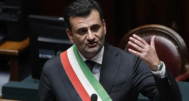 Reddito: Decaro, Governo acceleri su ricerca lavoro