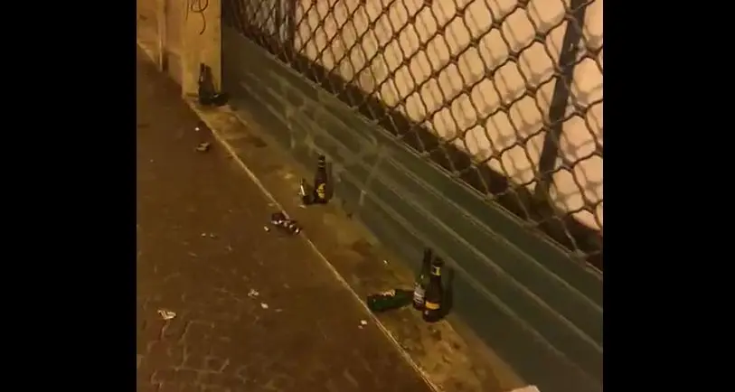 Degrado a Trento, sudiciume sotto i portici di via Torre Vanga