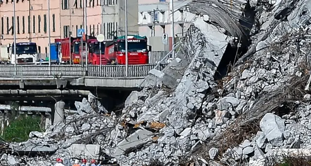 Ponte Genova: pm, schede su controlli copiate e incollate