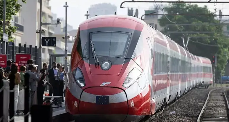 Odissea treni, ritardi e disagi da Verona a Napoli: guasti e problemi tecnici