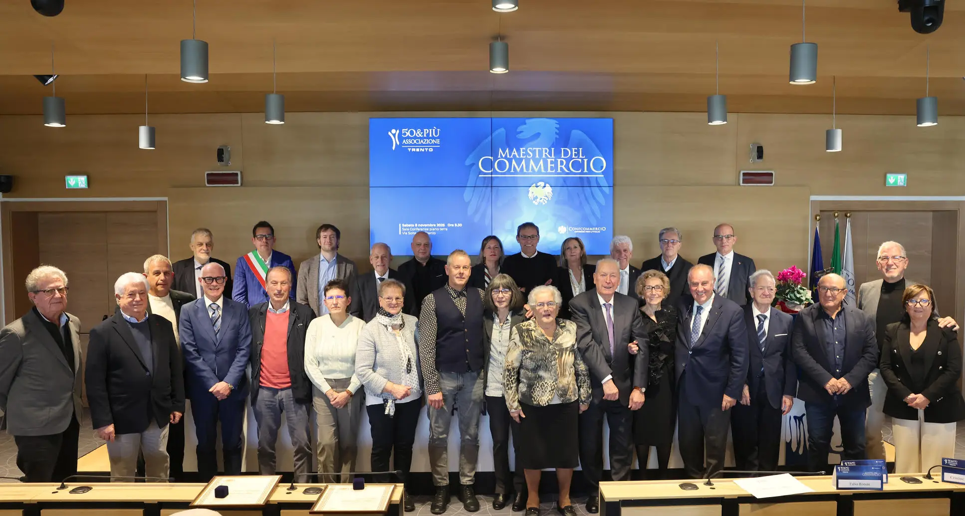 Il Trentino celebra i “Maestri del Commercio”: premiati 25 imprenditori trentini