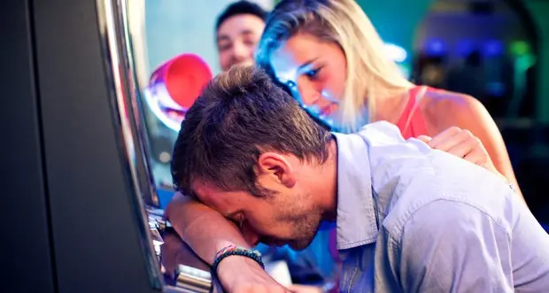 Gioco d'azzardo: 40 milioni in un mese. Nel 2021 bruciato in Trentino mezzo miliardo di euro