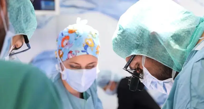 Cuore «bruciato» durante il trasporto, 6 sanitari indagati tra Bolzano e Napoli