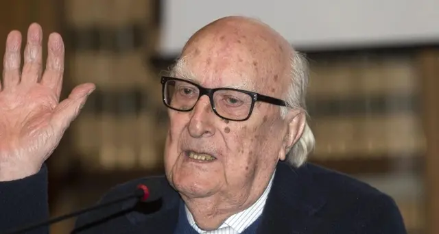 Camilleri: nel giorno del compleanno esce libro-lettera
