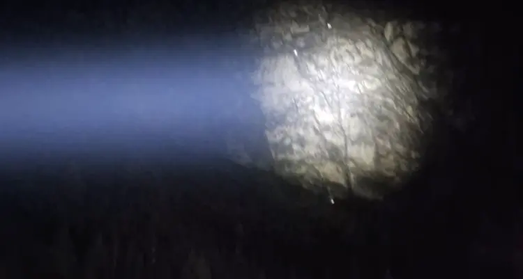 Si perde nel bosco e precipita da una roccia, muore a 10 anni: l'allarme lanciato dall'amico che era con lui