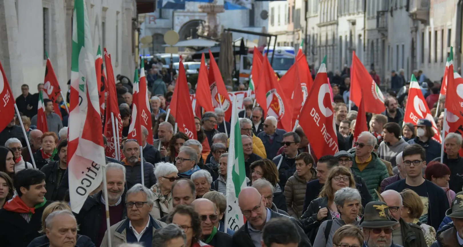 L’omaggio del Trentino alla Resistenza italiana: «Oggi sia la festa di tutti, niente divisioni»