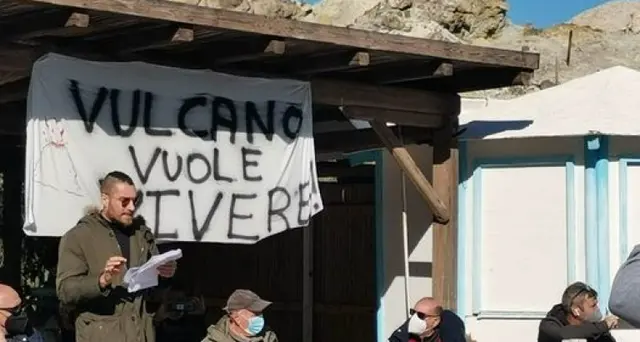 Vulcano: nuova ordinanza sindaco su controllo emissione gas