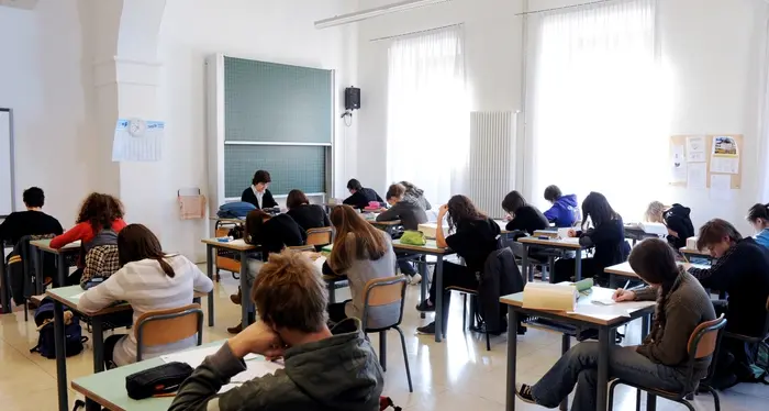Via alle trattative per il rinnovo del contratto trentino della scuola: 13mila insegnanti in attesa degli aumenti