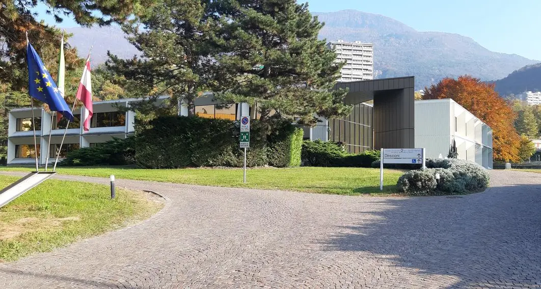 Vaccino non dovuto alla moglie giudice, per ora nessun provvedimento disciplinare a Nava