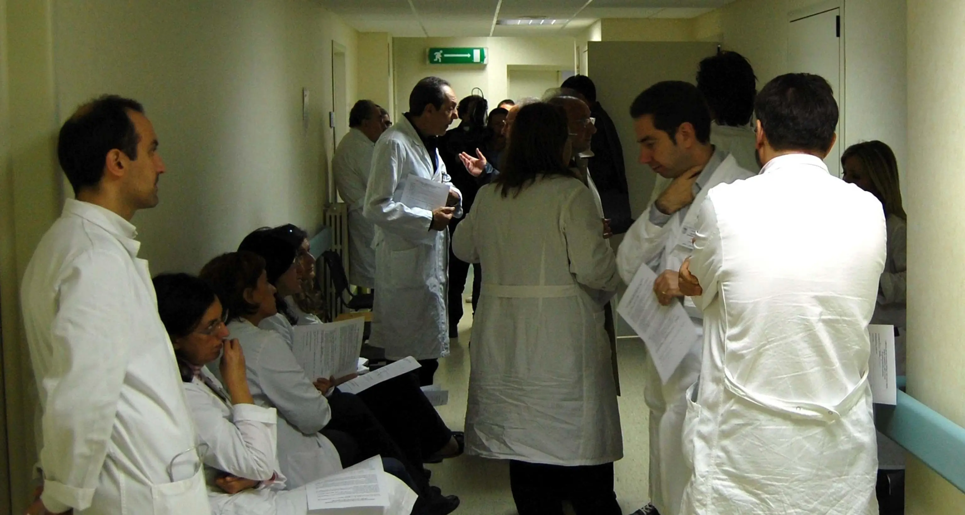Covid in Trentino, un'altra vittima (una anziana ultraottantenne e vaccinata), calano a 402 i contagi