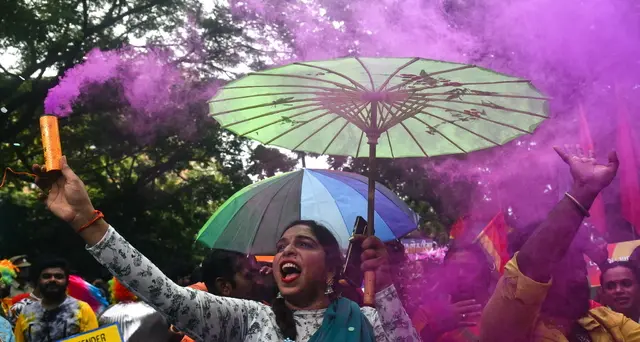 India: Corte suprema non si pronuncia su matrimoni gay