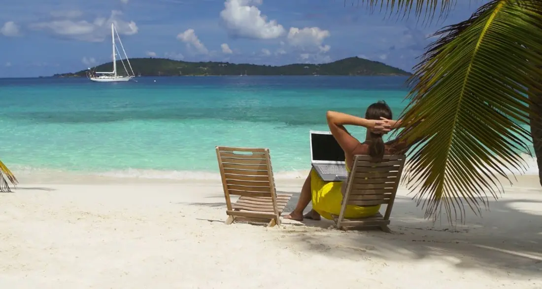 Dipendente dell’Apss fa lo smartworking dalle Canarie, il caso diventa nazionale