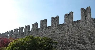 Mura duecentesche di piazza Fiera, 800 mila euro per il restauro