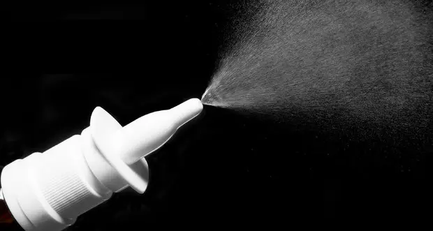 Al via i primi test sull'uomo per lo spray nasale anti Covid