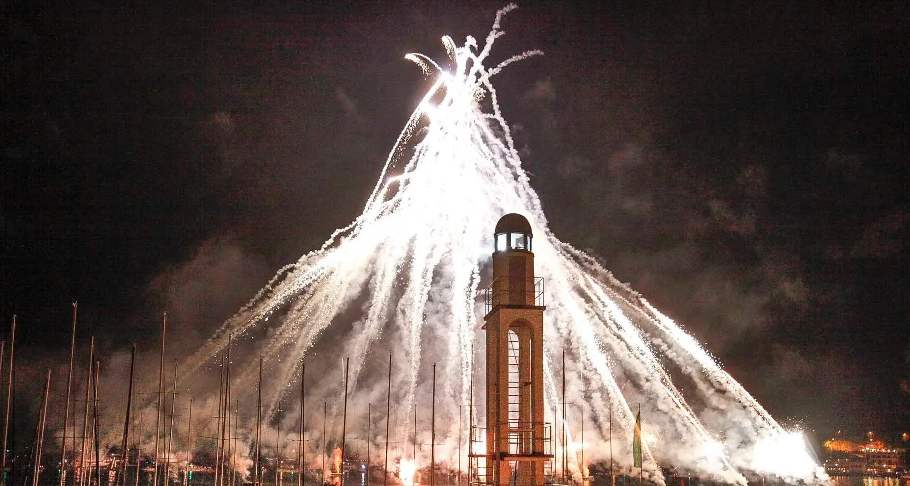 Riva, la notte di Fiaba avrà i fuochi d'artificio: trovata la soluzione dopo una lunga riunione con gli organizzatori e le forze dell’ordine
