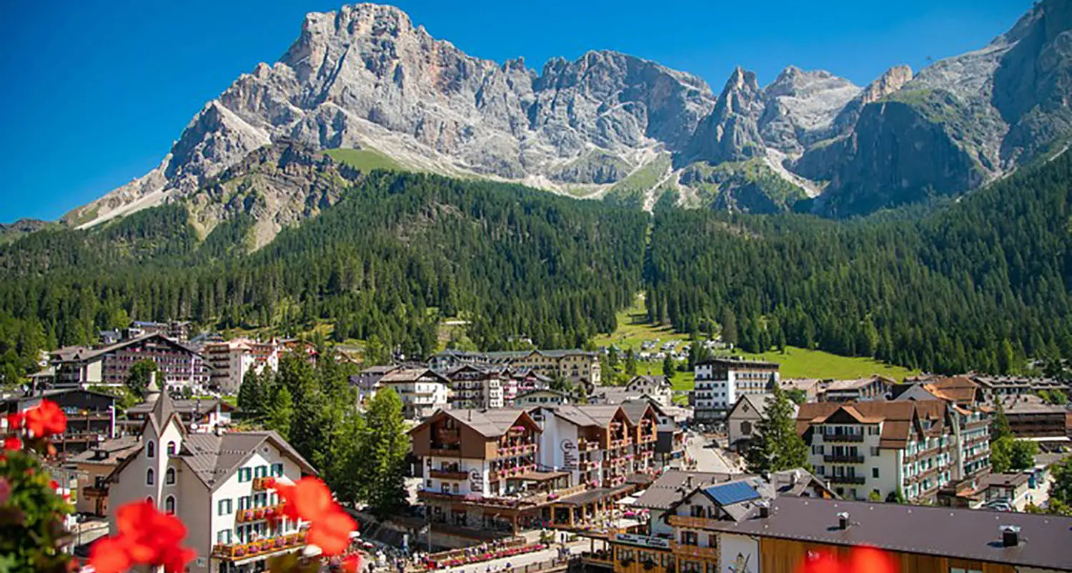 San Martino di Castrozza, un altro hotel venduto all'asta: il b&b nelle mani di una finanziaria